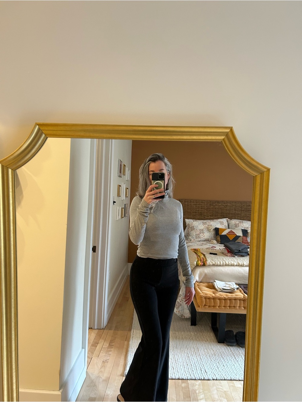 LA Made Gray Long Sleeve Turtleneck Top (S)